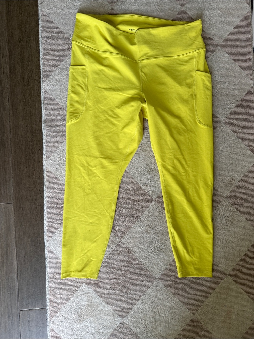 Old Navy women’s leggings. Size 2X. Like new.